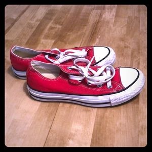 Red converse all-stars